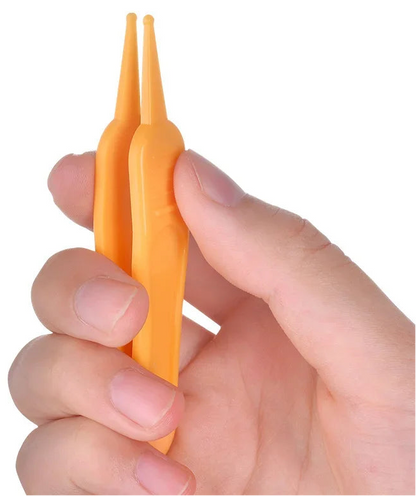 Baby Dig Booger Clip