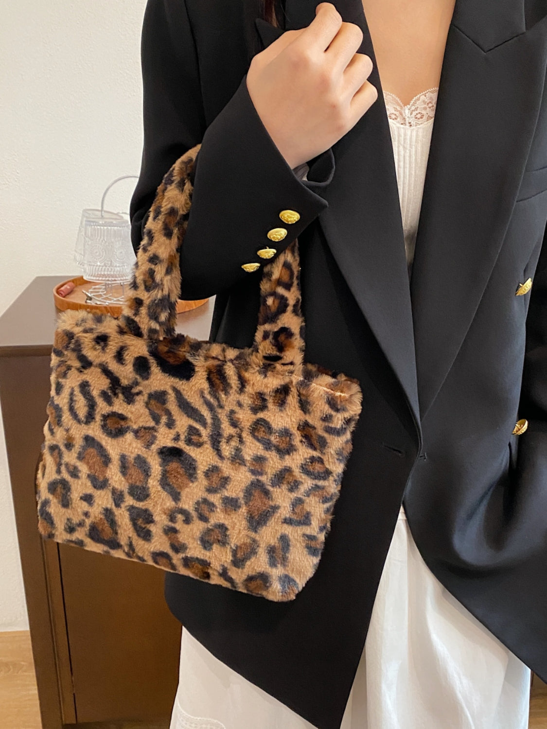 Leopard Fluff Handbag with Zip - MONLANE